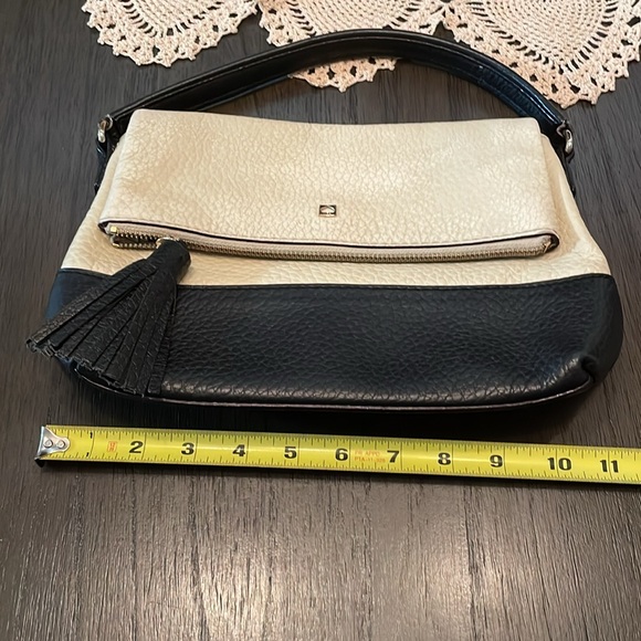 kate spade ♠️ cream/black shoulder bag - Picture 5 of 6